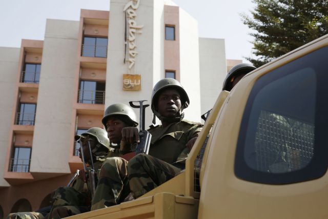 Τρεις οργανώσεις ερίζουν για την ευθύνης της επίθεσης στο Μάλι
